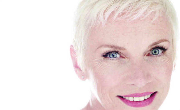 annielennox-ce742e763f8fac90cce898de2cc38f8e5be5e2b6-s6-c30