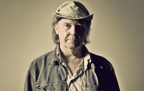 neilyoung270612w0