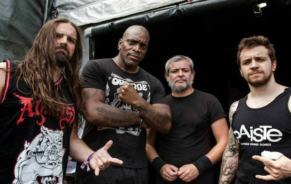 sepultura111216