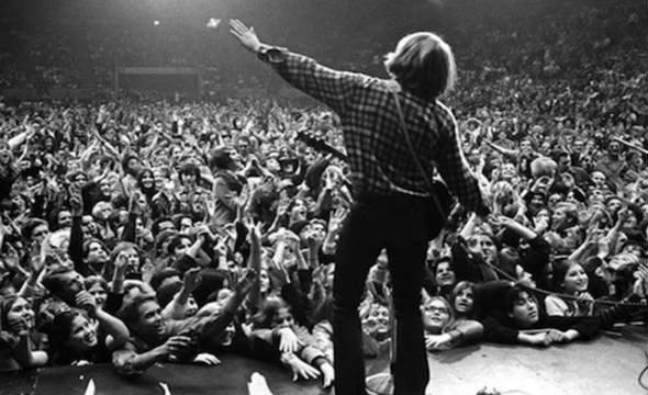 john_fogerty-in-air-shot-640-80