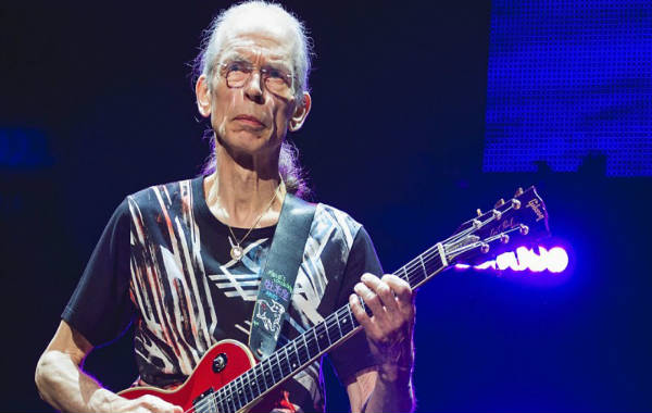 stevehowe220816