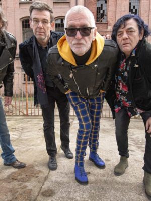 ELEKT-1536x1022-1-1320x733